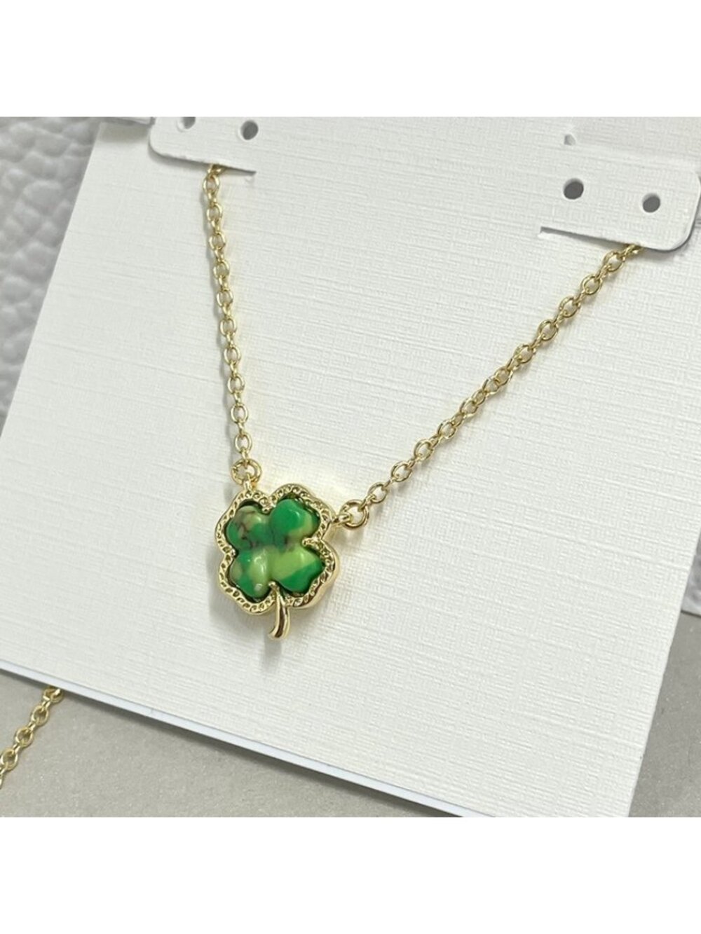 Kendra Scott Clover Gold Short Pendant Necklace - Picture 3 of 7